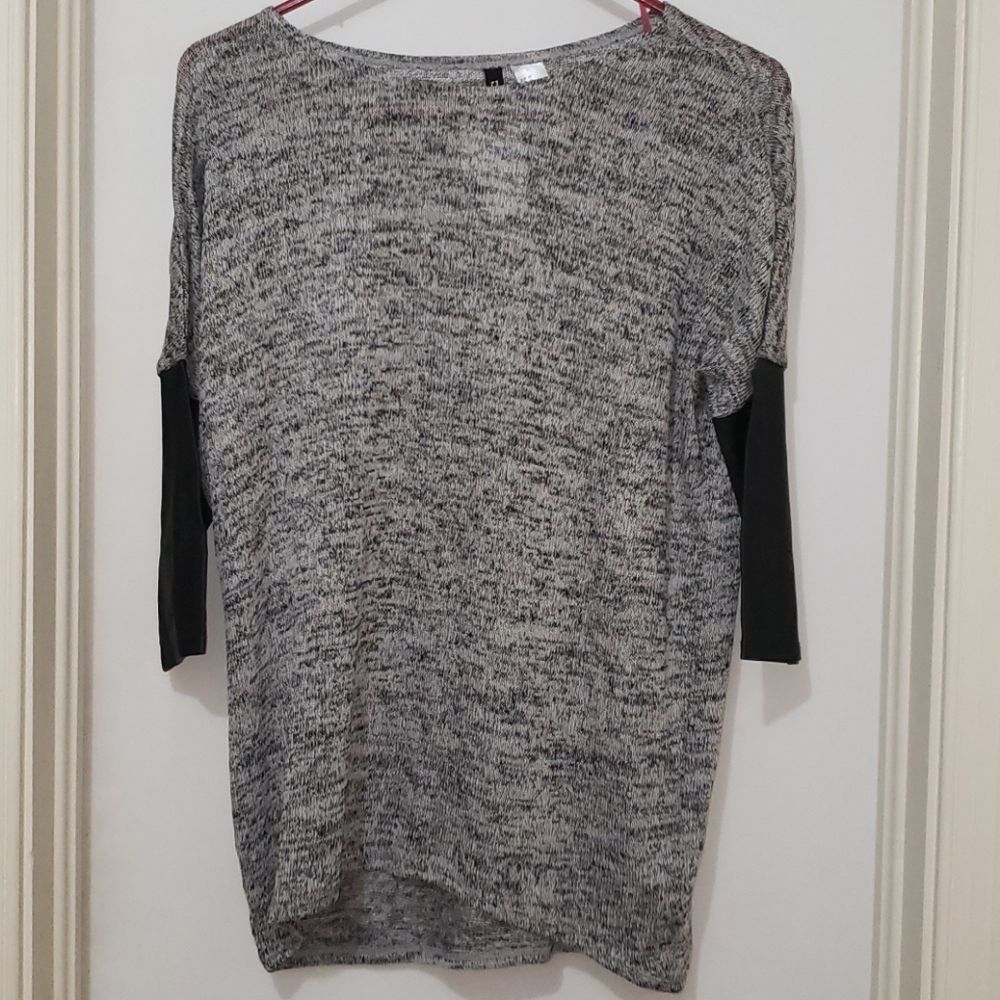 H&M Divided Marled Top